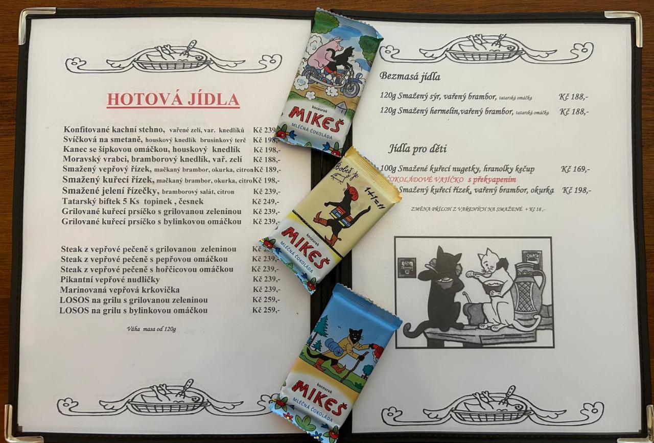 Hrusicka Restaurace A Penzion Hrusice Dış mekan fotoğraf